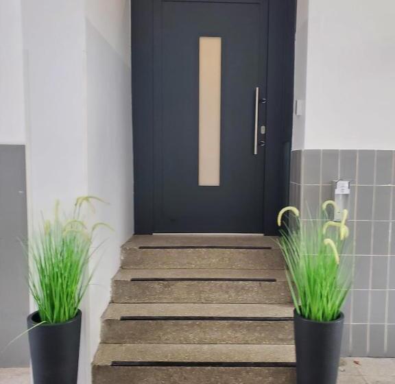 Pensió Guesthouse Köhn51, Zentral Gelegene, Stilvoll Eingerichtete Zimmer Mit Eigener Teeküche