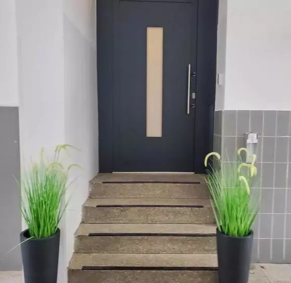 پانسیون Guesthouse Köhn51, Zentral Gelegene, Stilvoll Eingerichtete Zimmer Mit Eigener Teeküche