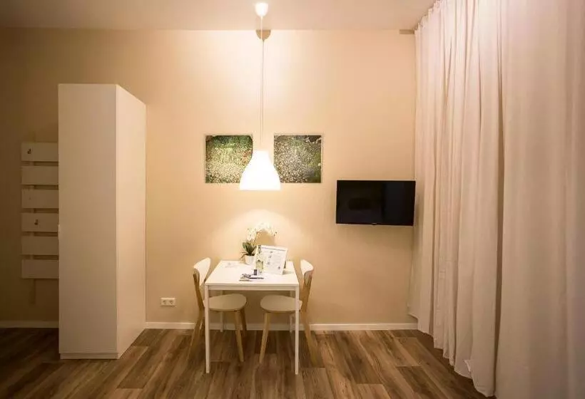 پانسیون Guesthouse Köhn51, Zentral Gelegene, Stilvoll Eingerichtete Zimmer Mit Eigener Teeküche