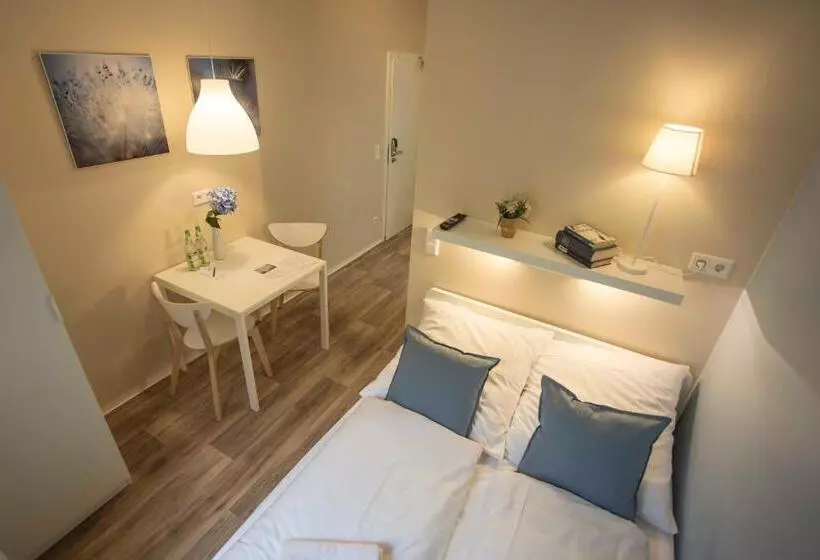 پانسیون Guesthouse Köhn51, Zentral Gelegene, Stilvoll Eingerichtete Zimmer Mit Eigener Teeküche
