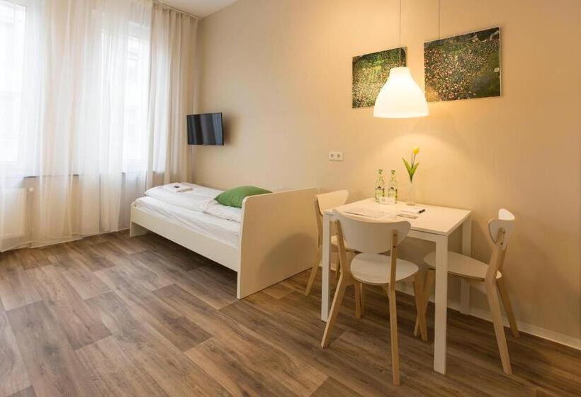 Pensió Guesthouse Köhn51, Zentral Gelegene, Stilvoll Eingerichtete Zimmer Mit Eigener Teeküche