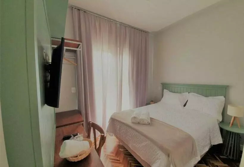 ペンション Paranaguá Lodge