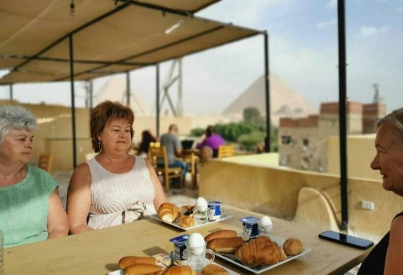 Anubis Kingdom Pyramids