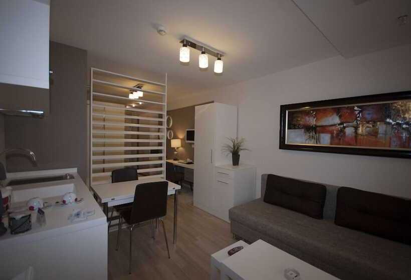 בית מלון כפרי Arwi̇n