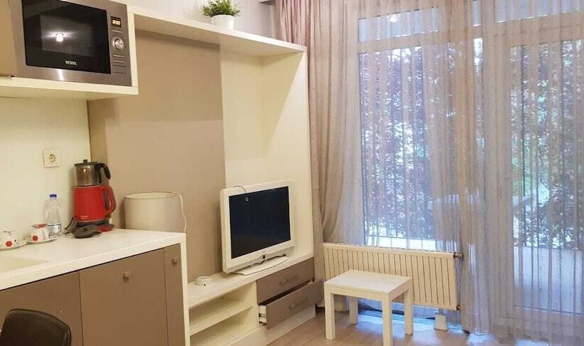 בית מלון כפרי Arwi̇n