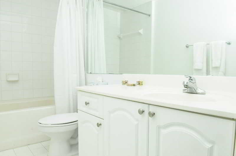 Отель 3 Bedroom Condo With Towering Views