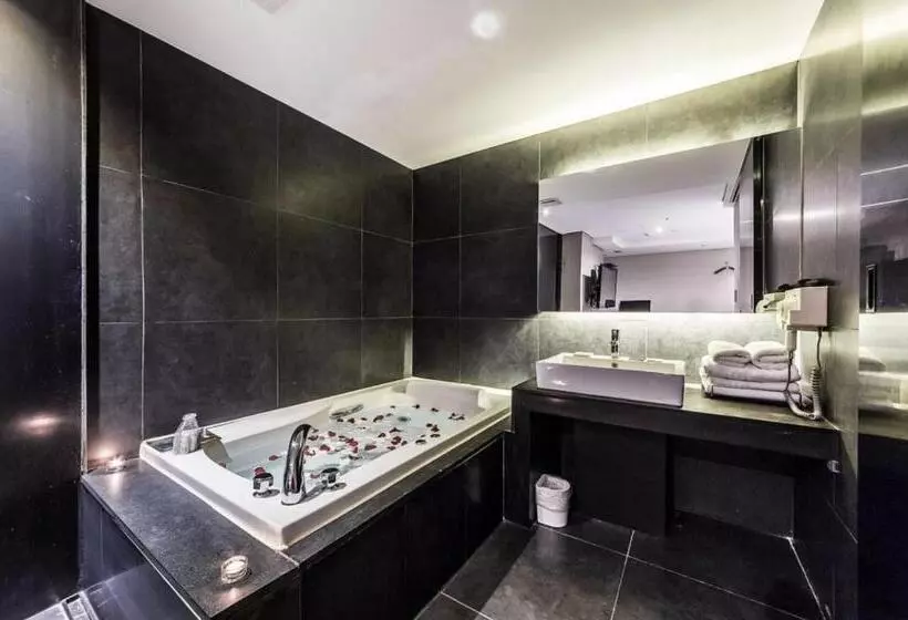 Hotel Adlige