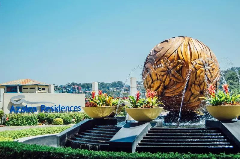 בית מלון כפרי Azalea Residences Baguio