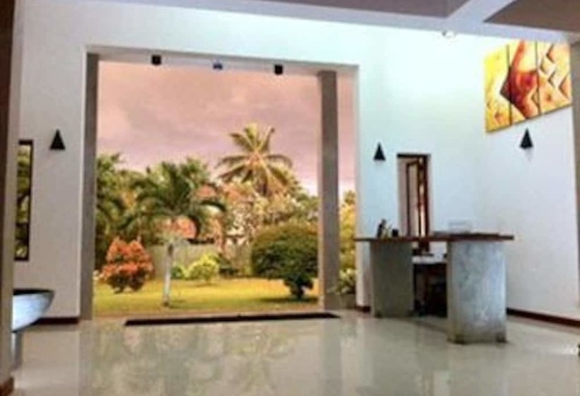 בית מלון כפרי Ceylonica Beach