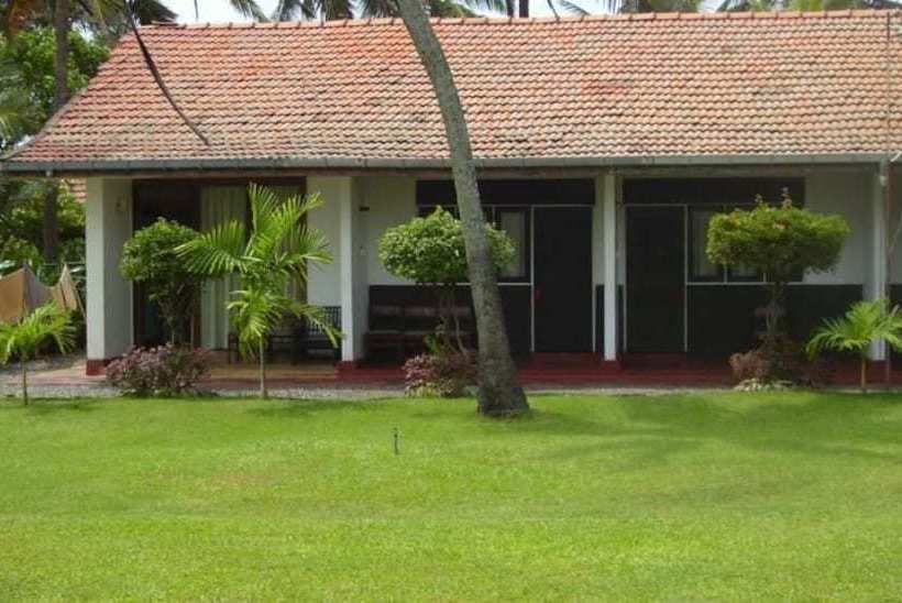 בית מלון כפרי Ceylonica Beach