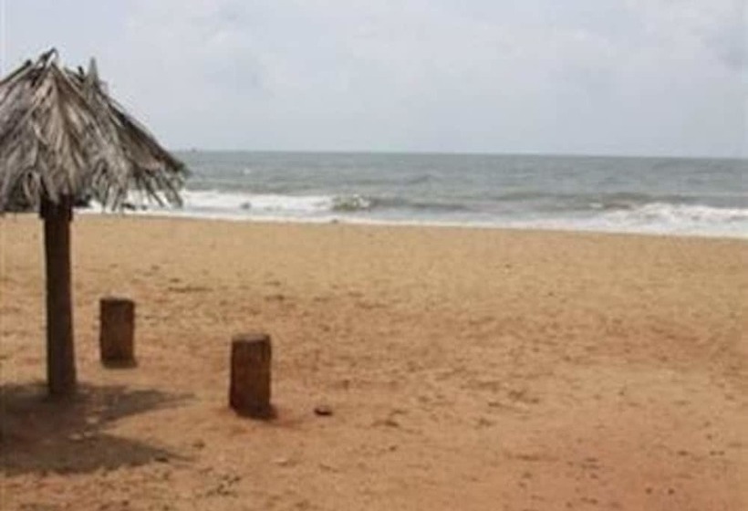 בית מלון כפרי Ceylonica Beach