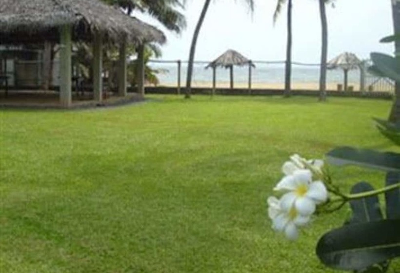 בית מלון כפרי Ceylonica Beach