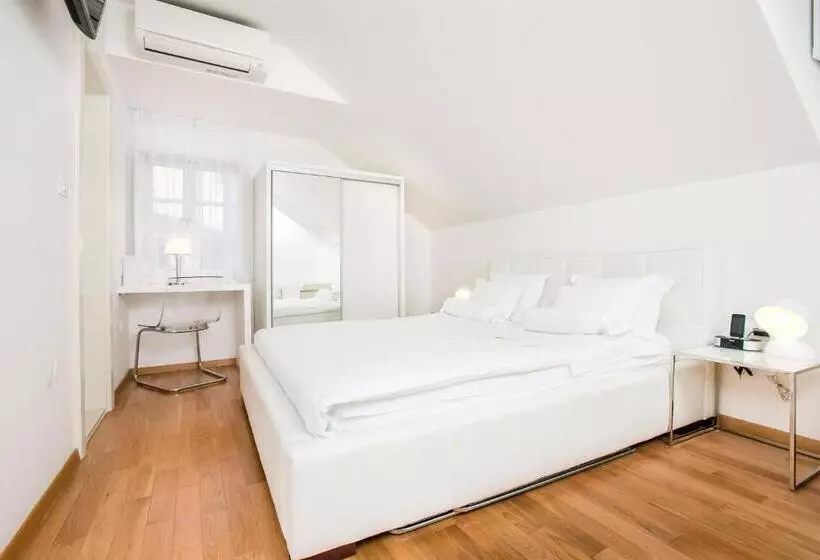 Hotel Divota Apartment