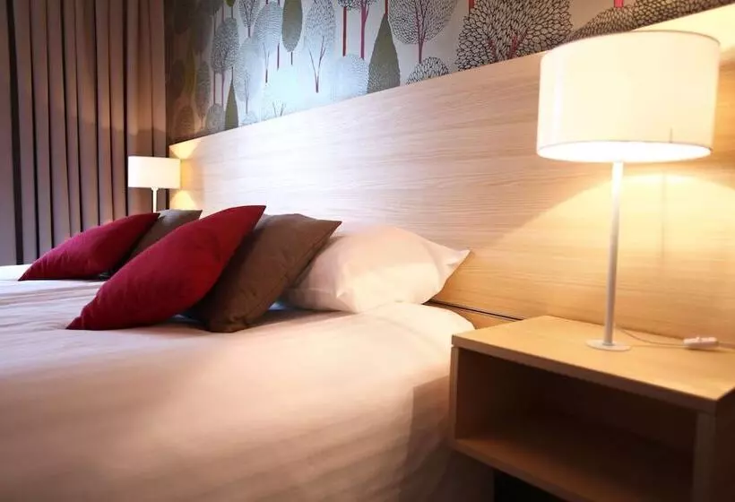 בית מלון כפרי Golden Tulip Międzyzdroje Residence