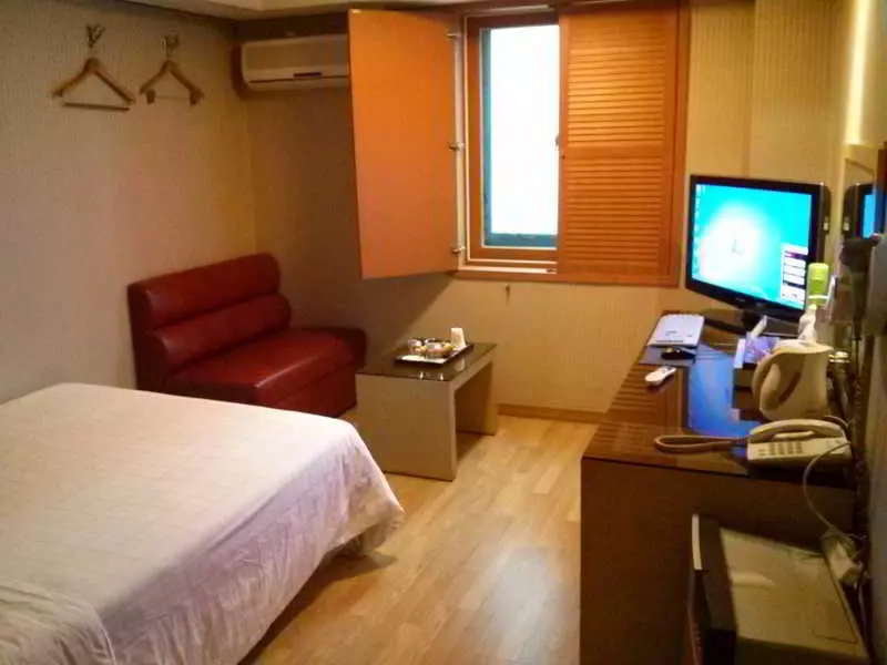 ホテル Goodstay Queens