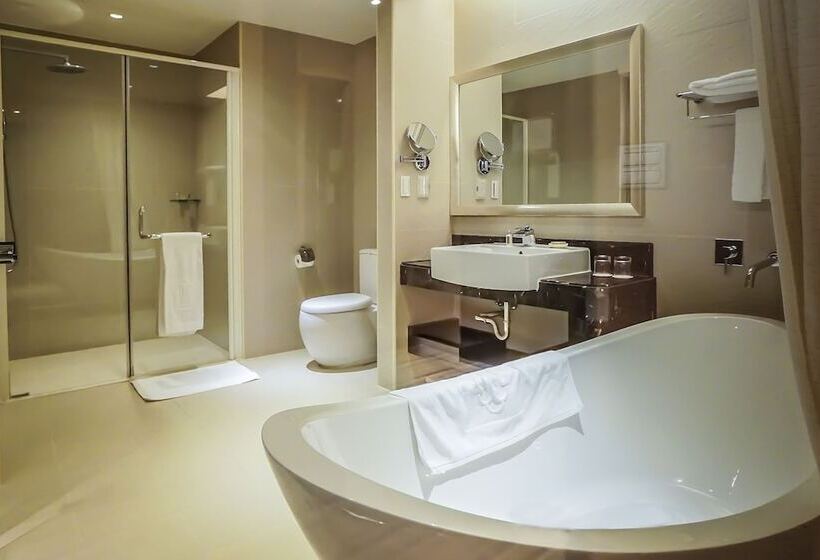 هتل Justwin Grand