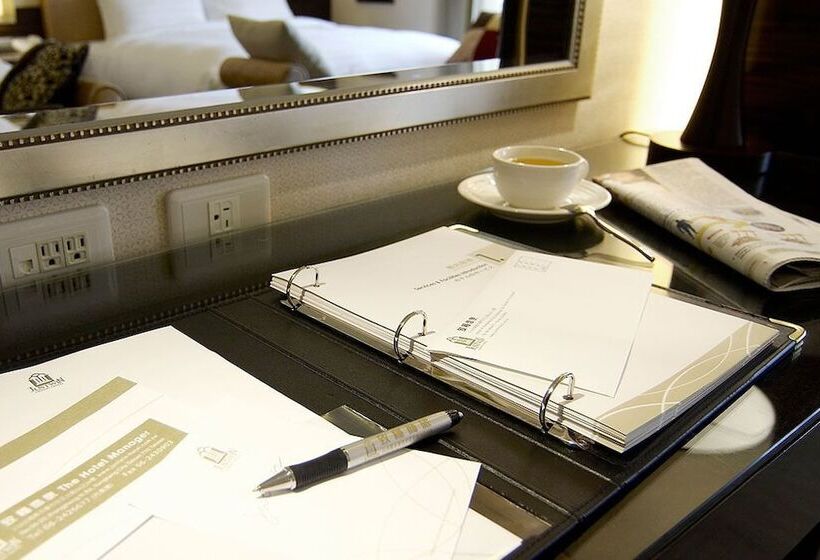 هتل Justwin Grand