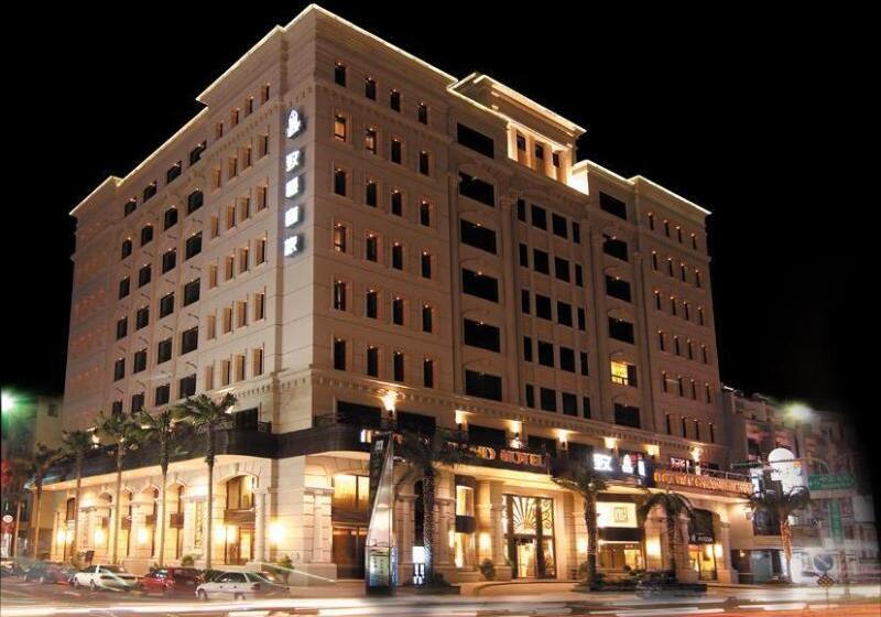 هتل Justwin Grand