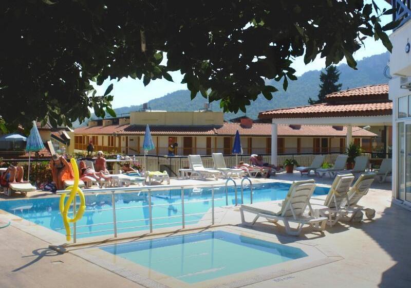 فندق Naturella Apart