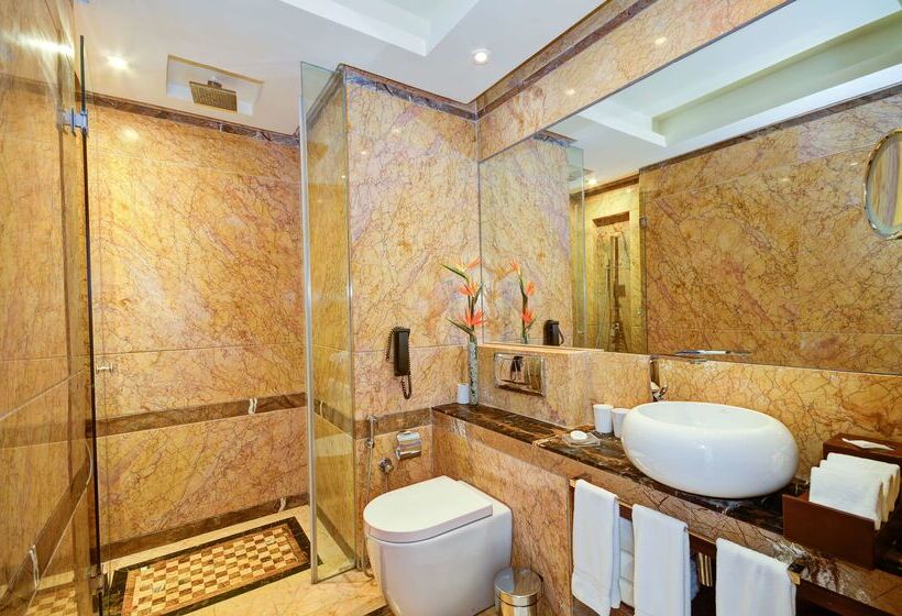 בית מלון כפרי Radisson Blu Kaushambi Delhi Ncr