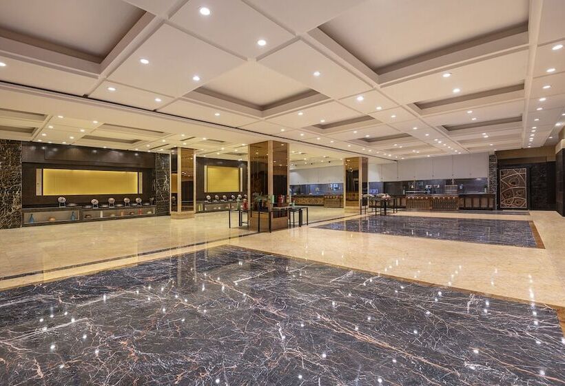 בית מלון כפרי Radisson Blu Kaushambi Delhi Ncr