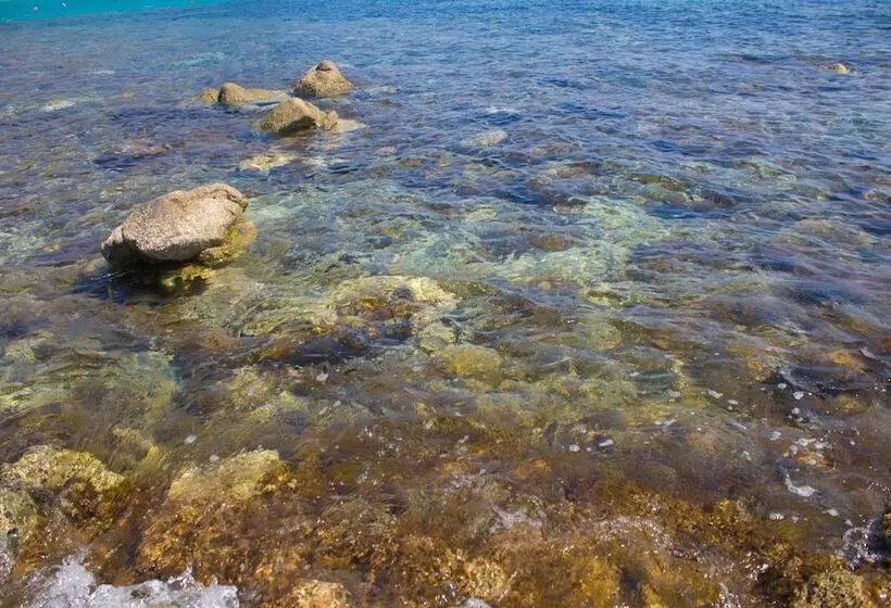 هتل Residence Esmeraldo