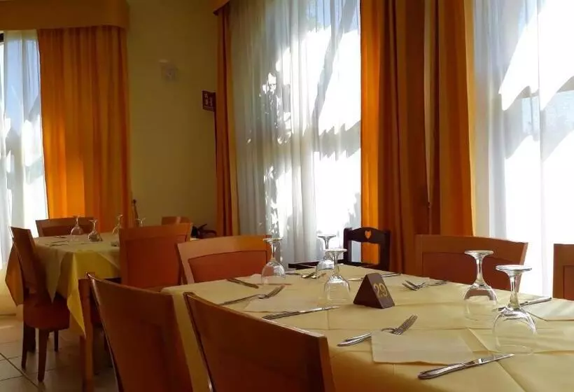 هتل Residence Esmeraldo