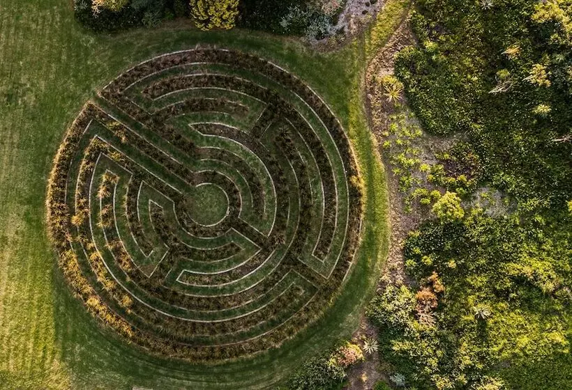 هتل Sante Wellness Retreat & Spa