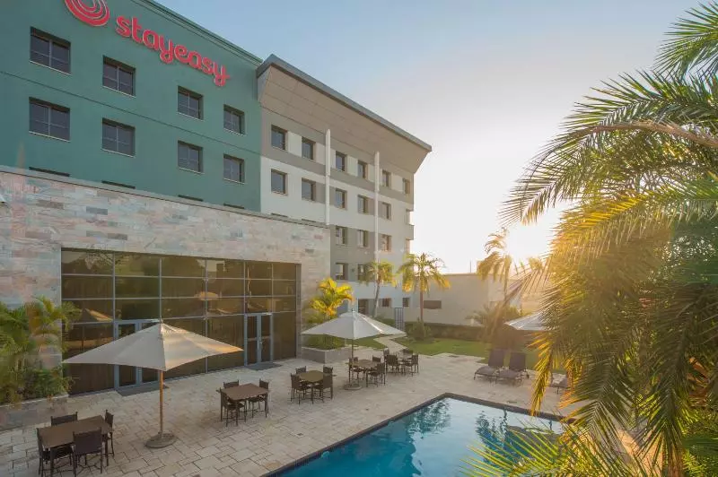 هتل Stayeasy Lusaka
