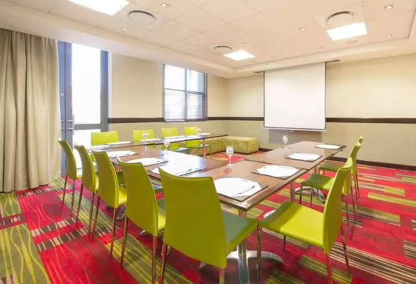 هتل Stayeasy Lusaka