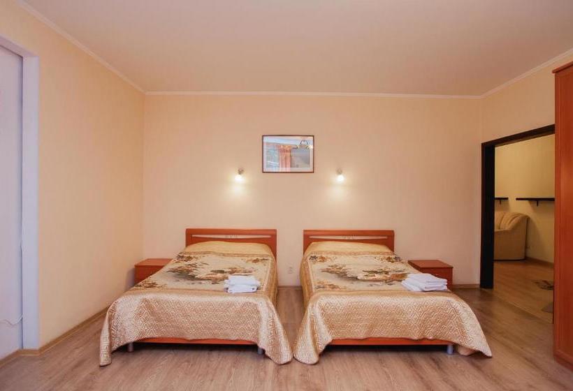 בית מלון כפרי Style