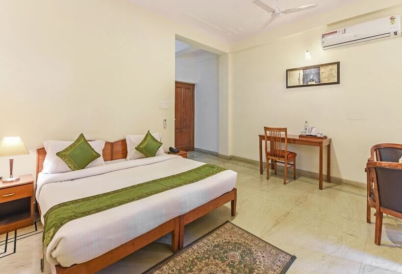 호텔 Treebo Trip The Nest Corporate