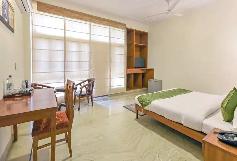 Hotel Treebo Trip The Nest Corporate