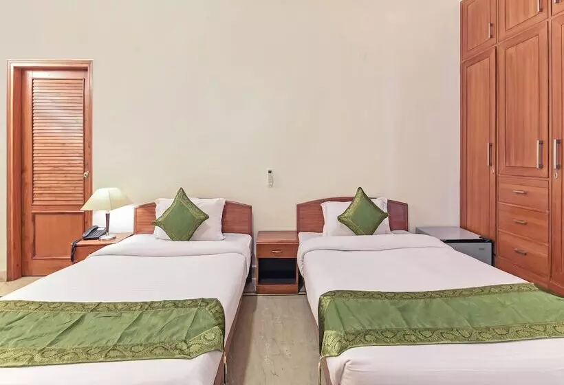 Hotel Treebo Trip The Nest Corporate