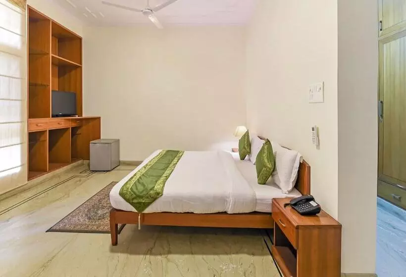 Hotel Treebo Trip The Nest Corporate