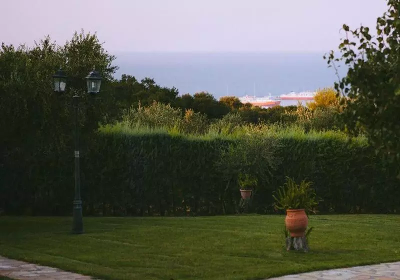 בית מלון כפרי Vigla Village