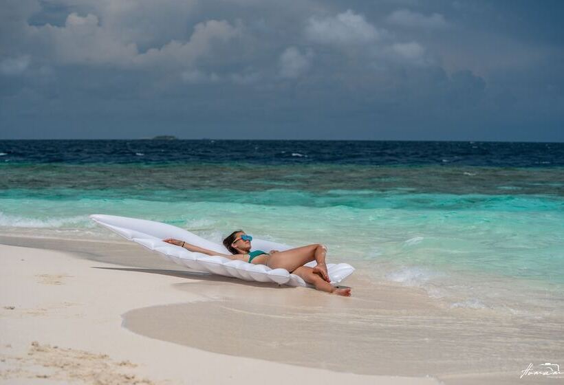 پانسیون Ukulhas Beach Inn