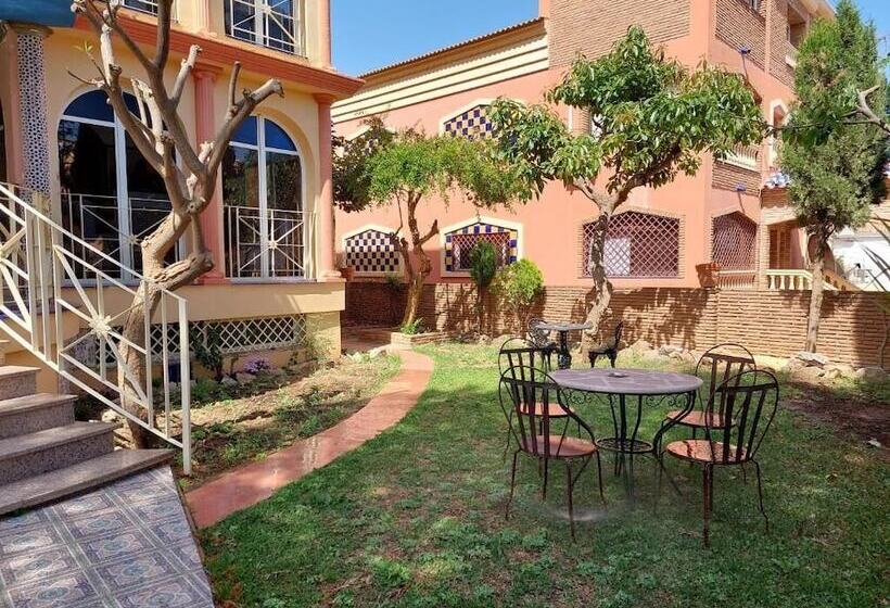 مبيت وإفطار Villa Zafira