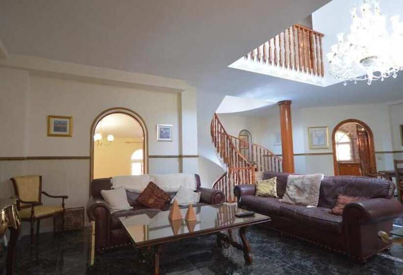 مبيت وإفطار Villa Zafira