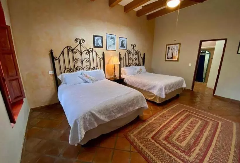 Hotelli Casa María Félix