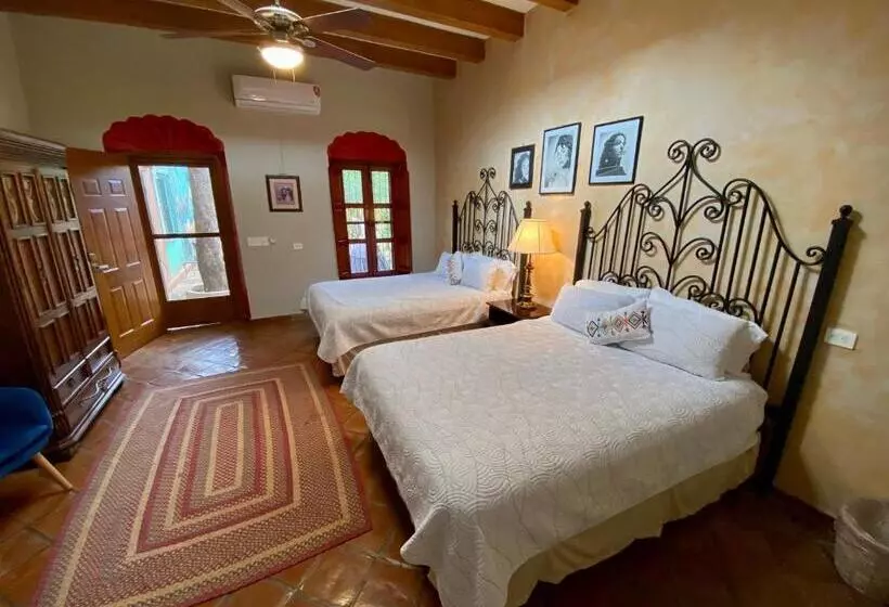 Hotelli Casa María Félix