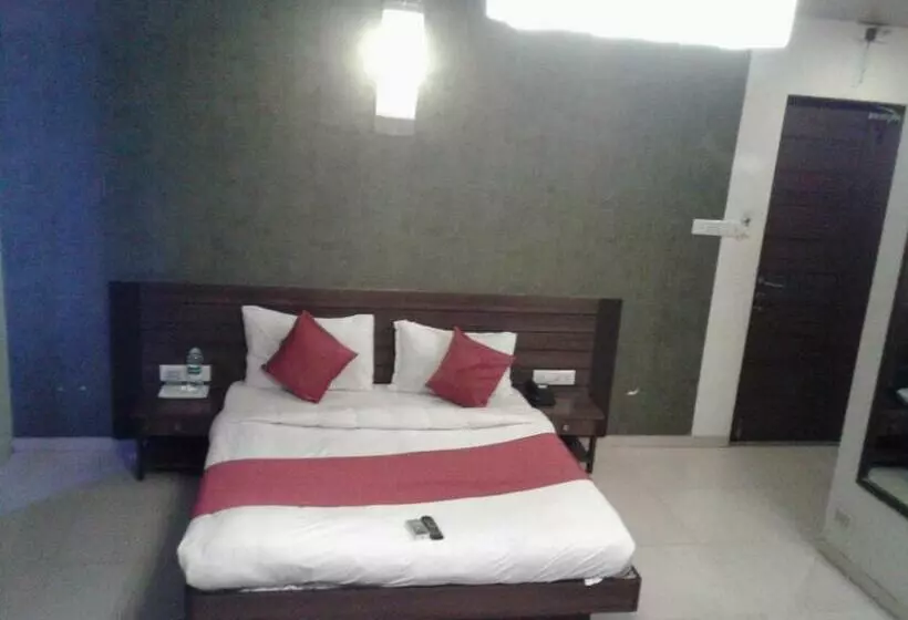 Hotelli Krishna International