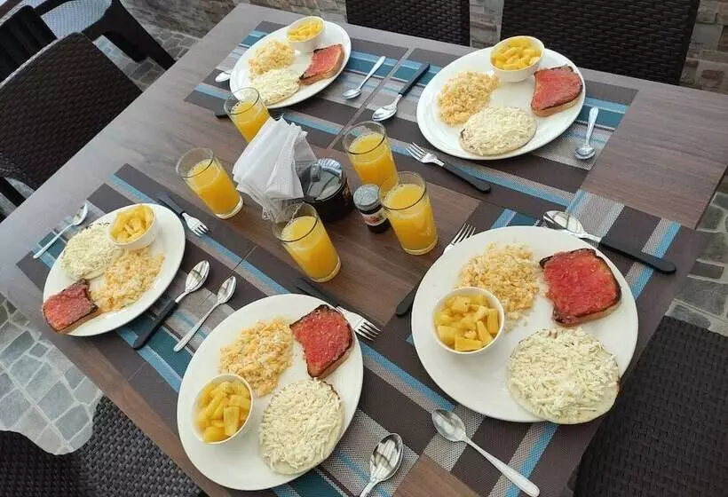 ホテル Mont Blanc