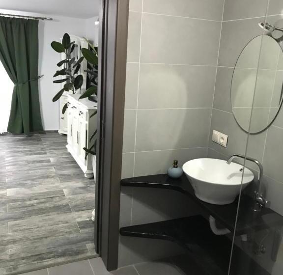 پانسیون Agropa Garden