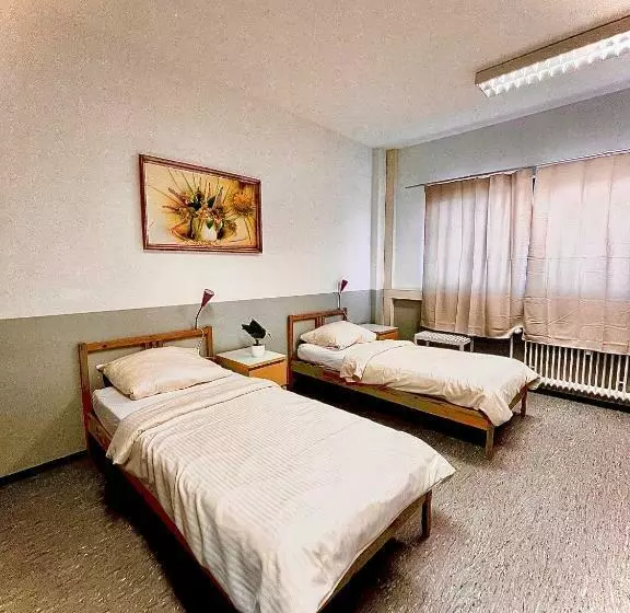 Retkeilymaja Pension Messe