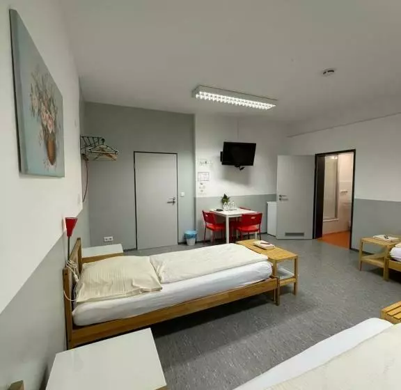 Retkeilymaja Pension Messe