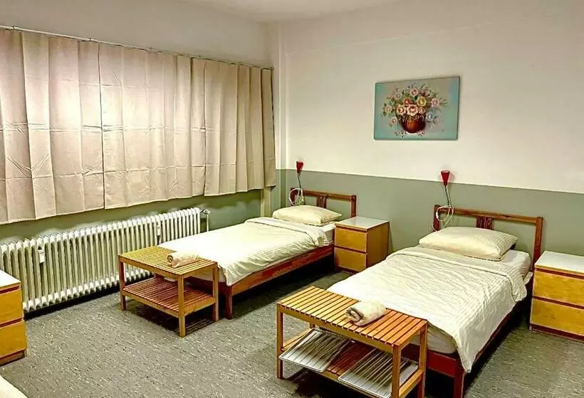 Retkeilymaja Pension Messe