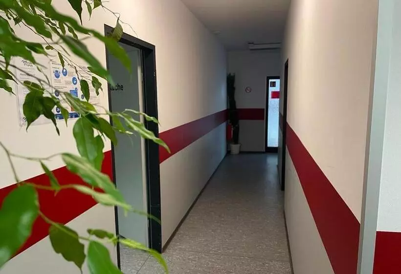 Retkeilymaja Pension Messe