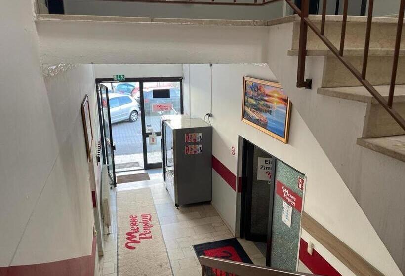 Общежитие Pension Messe