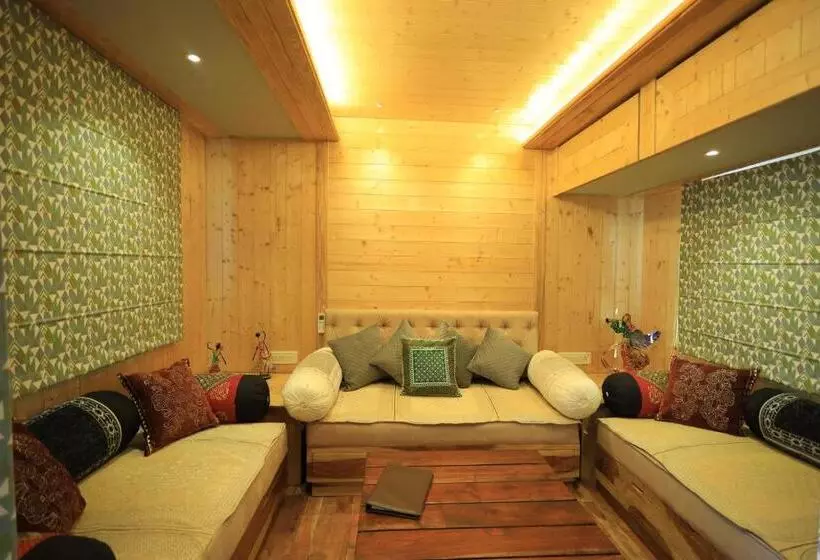 Amrit Van Resort